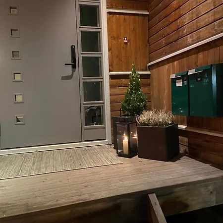 Spacious - Free Parking Apartment